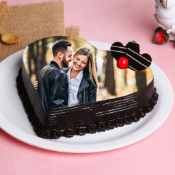 Photo cake heart sahpe