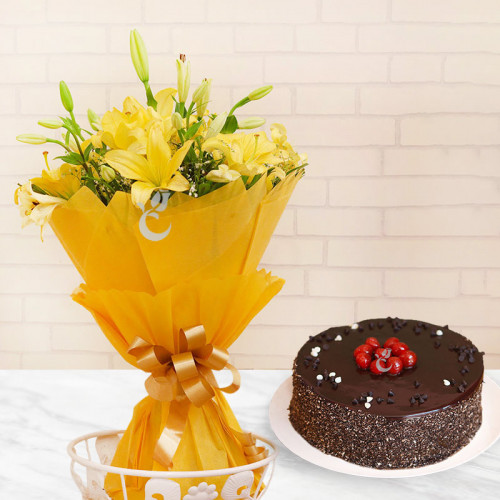 6 Asiatic Yellow Lilies in Yellow Paper Packing & Half Kg Chocolate Cake