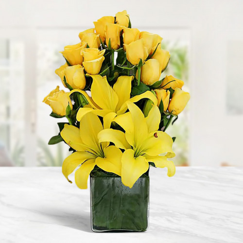 Vase Arrangement of 20 Yellow Rose and 3 Yellow Lilies