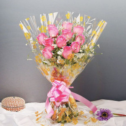 12 Pink Roses