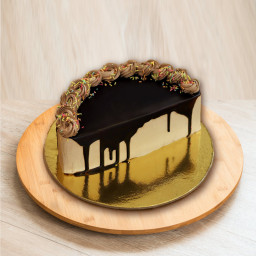 0.5 Kg Half Chocolate Cake