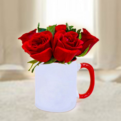 6 Red Roses in Coffee Mug