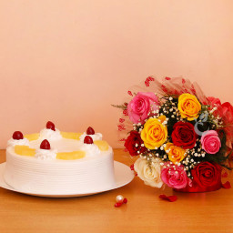 Gift Combo of 8 Mix Roses With Half kg Pineapple Cake