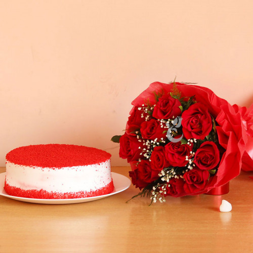 Combo Gift of 12 Red Roses with Half Kg Red Valvet Cake