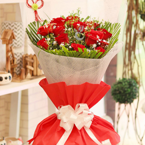 15 Red Roses in Red and White Special Paper Packing